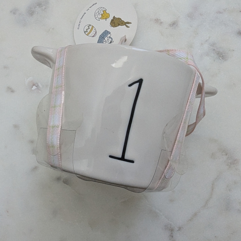 Rae Dunn Measuring Cups - Picture 2 of 2